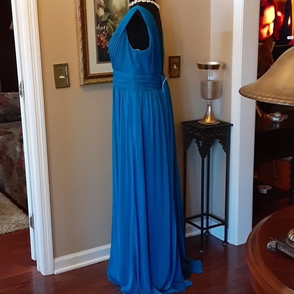 NEW ALFRED SUNG Cerulean Blue Gown with train built in bra sz16 MSRP $220 New … - Picture 3 of 8
